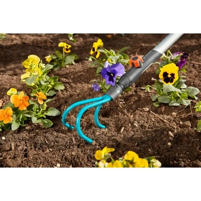 Gardena Combisystem-Komplettangebot Mit Rechenbesen, Grubber, Fugenkratzer Und S 9 Gardena Combisystem-Komplettangebot Mit Rechenbesen, Grubber, Fugenkratzer Und S – Bild 7